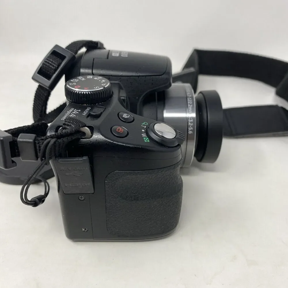 General  Electric Power PRO X600 Camera 14.1 MP Camera Black + Charger Tested!!.
